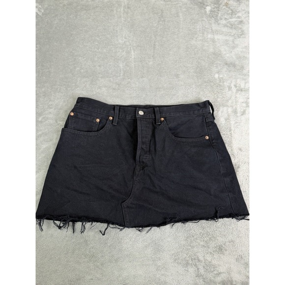 Levi's Dresses & Skirts - Levi's Denim Mini Skirt Women's Size 31 Black Button Fly